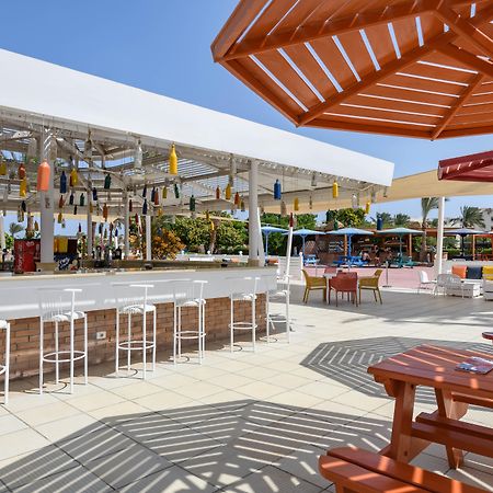 Desert Rose Resort Hurghada Exterior photo The pool bar at the Hilton San Diego Bayfront