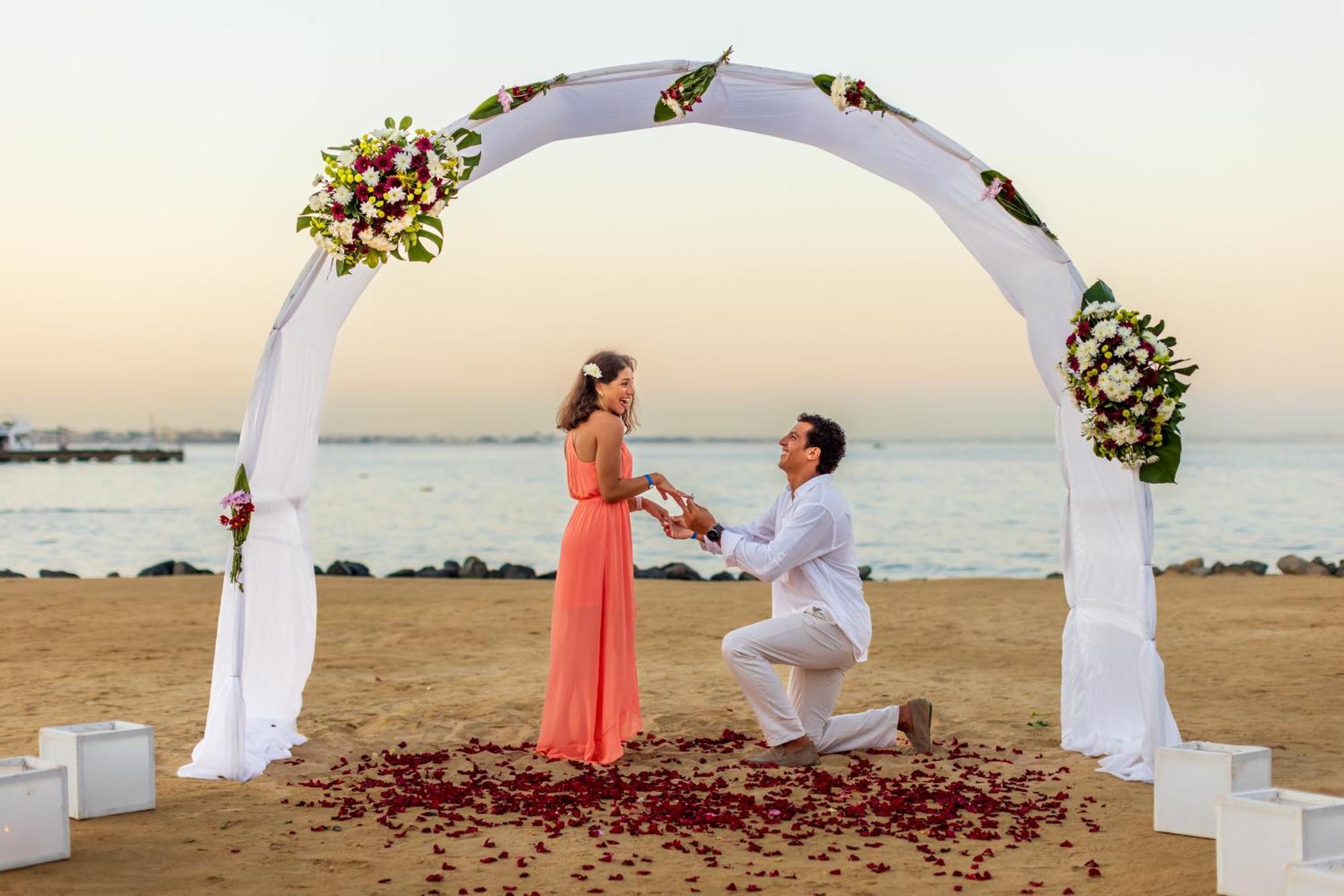 Desert Rose Resort Hurghada Exterior photo A beach wedding